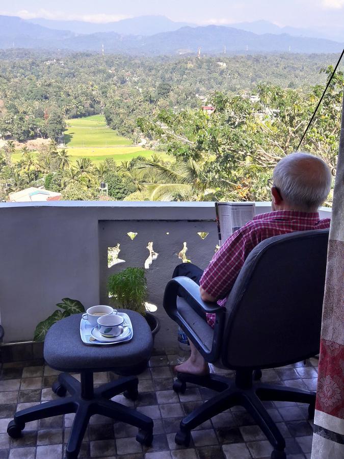 Hotel Mount View 11 à Kandy Extérieur photo