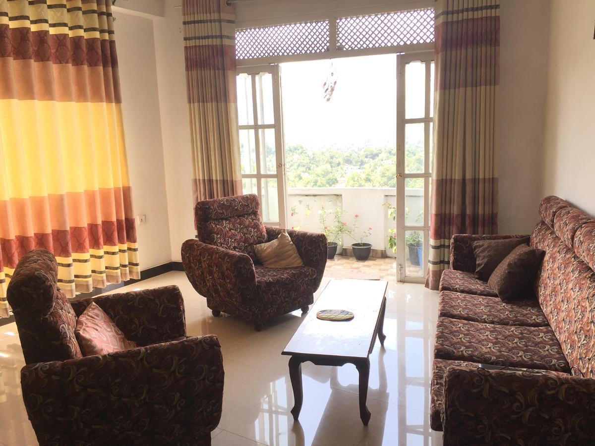 Hotel Mount View 11 à Kandy Extérieur photo